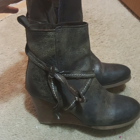 Diba True Size 9 Leather Boots - Picture 2 of 3